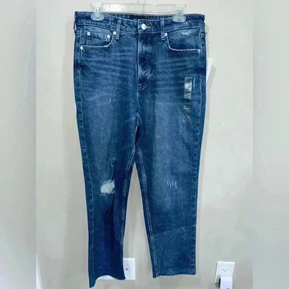 New!Free Assembly Super High-Rise Distressed Straight Jeans.Size 10